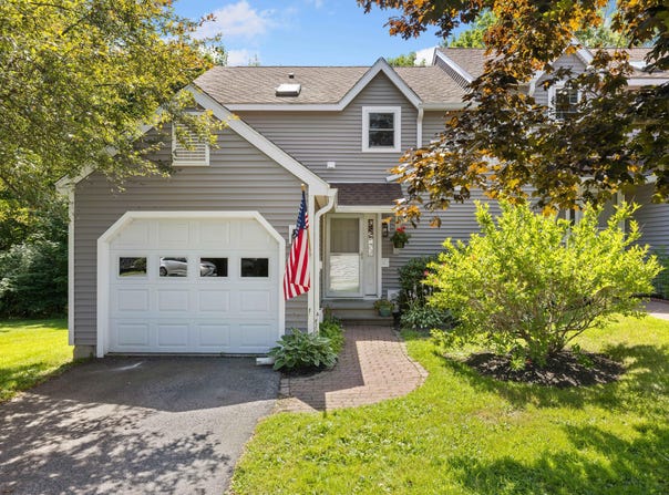 19 Sadler Drive, Brunswick, ME 04011