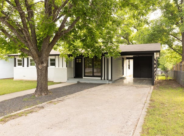 22 Steele St, Lampasas, TX 76550