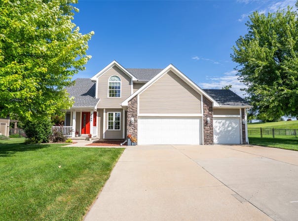 4785 Windsor Circle, Pleasant Hill, IA 50327