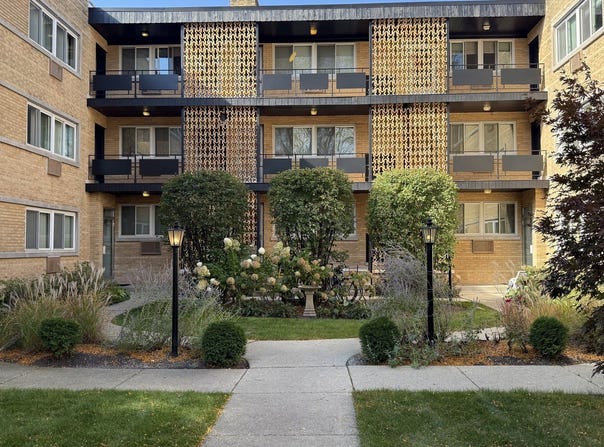 1925 Harrison Street, Evanston, IL 60201