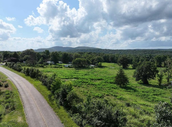 XXX ROCK CREEK Road, Glenwood, AR 71943