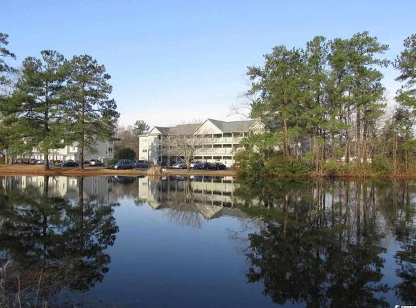 922 Fairwood Lakes Ln., Myrtle Beach, SC 29588