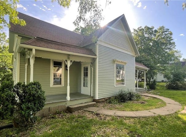 602 MAIN Street, Garden City, MO 64747