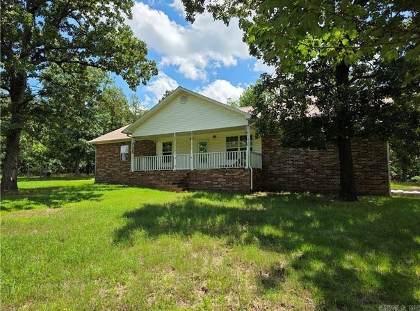 975 Larue Ridge Road, Dover, AR 72837