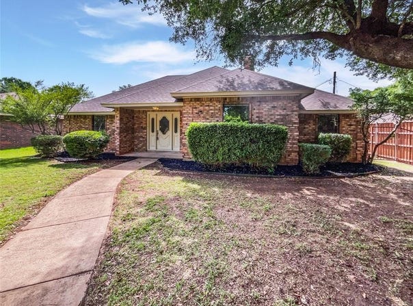 1910 Hillcroft Drive, Duncanville, TX 75137