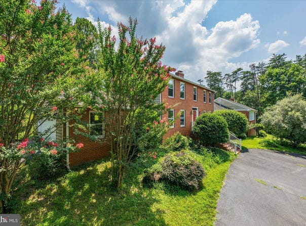 1013 UNION CHURCH ROAD, MCLEAN, VA 22102