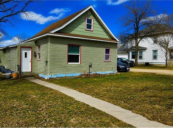 131 E Schlieman Avenue, Appleton, MN 56208