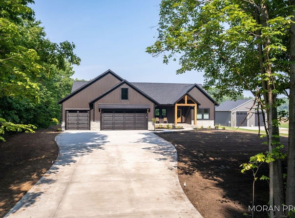 12607 76th Avenue, Allendale, MI 49401