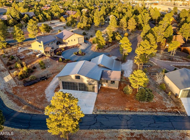 2270 SPITFIRE Circle, Overgaard, AZ 85933