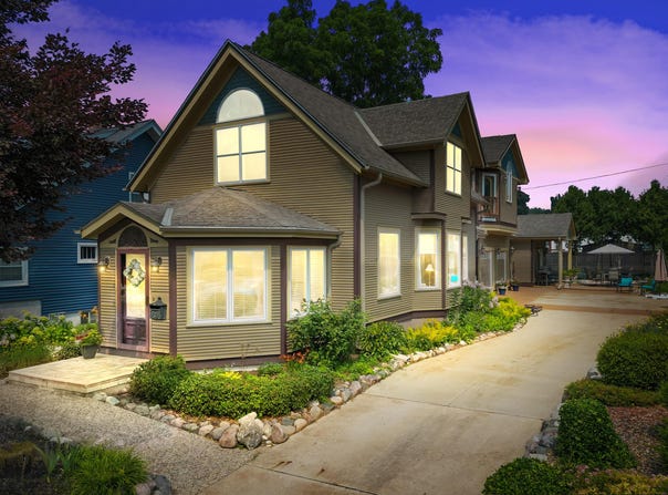 162 Wilson Ave, West Bend, WI 53090