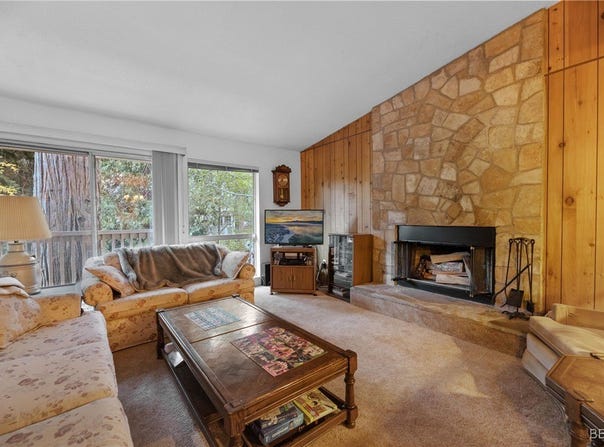 103 Rockledge Lane, Lake Arrowhead, CA 92352