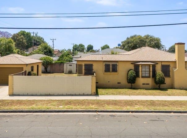 11200 Elm St, Lynwood, CA 90262