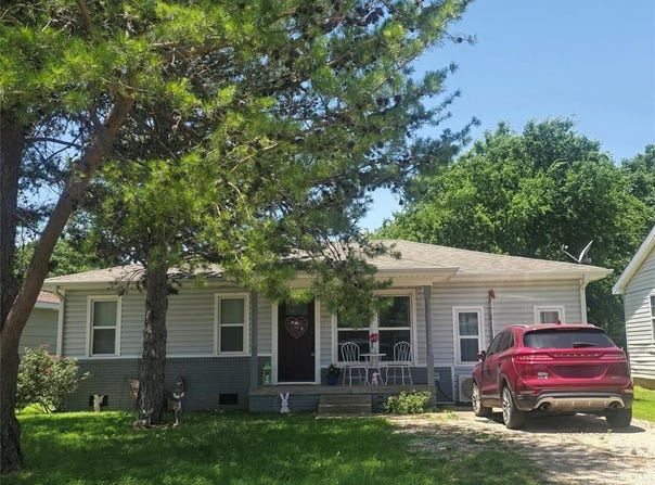 306 Carey Street, Wynnewood, OK 73098