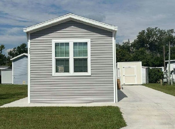 5605 Laura Street, #11, Zephyrhills, FL 33542