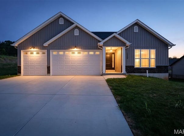 1522 Louisiana Drive, Herculaneum, MO 63048