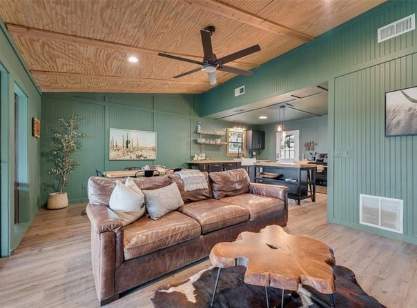 164 Redondo Road, Gun Barrel City, TX 75156