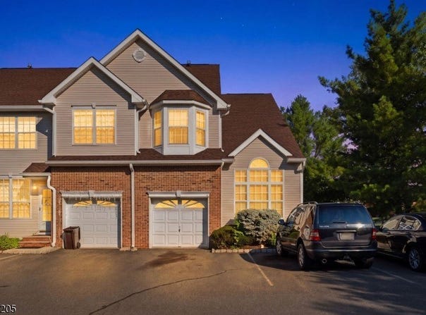 9 Gallop Ln, Franklin Twp., NJ 08873-5342