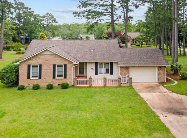 708 Plantation Drive, River Bend, NC 28562