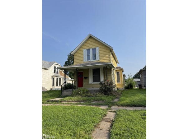 2805 Avenue K, Fort Madison, IA 52627