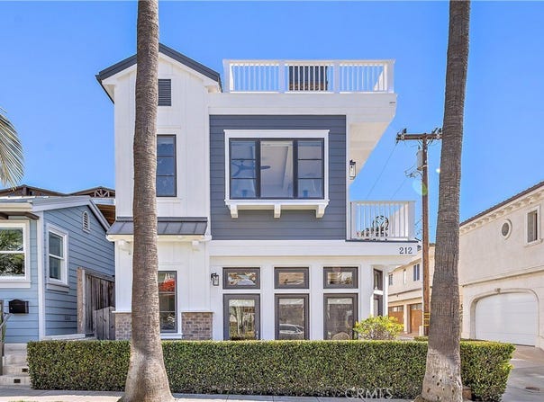 212 Marguerite Avenue, Corona del Mar, CA 92625