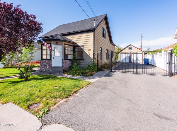 1417 Douglas Avenue, Gardnerville, NV 89410