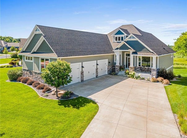 1920 Annika Drive N, Lake Elmo, MN 55042