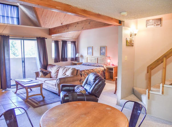 201 Main W, Red River, NM 87558-0227
