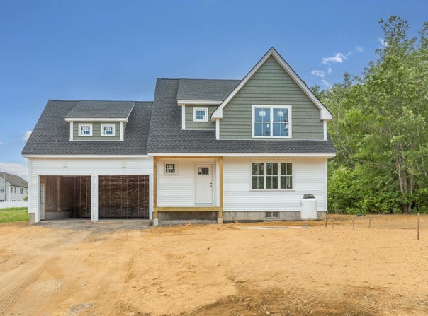 13 Tomahawk Lane, Berwick, ME 03901