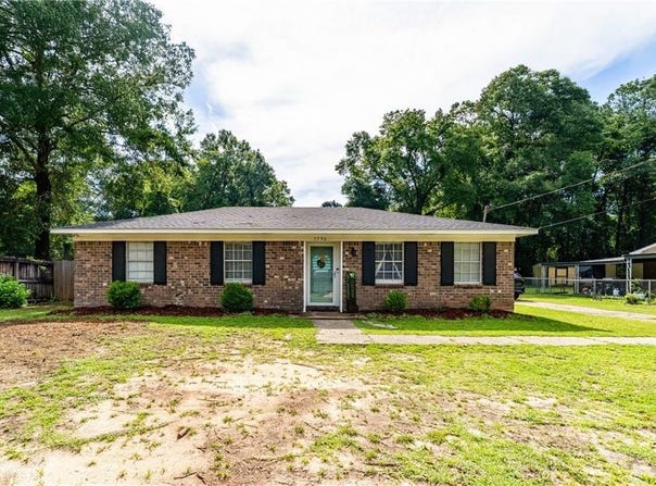 5790 Dale Drive, Satsuma, AL 36572