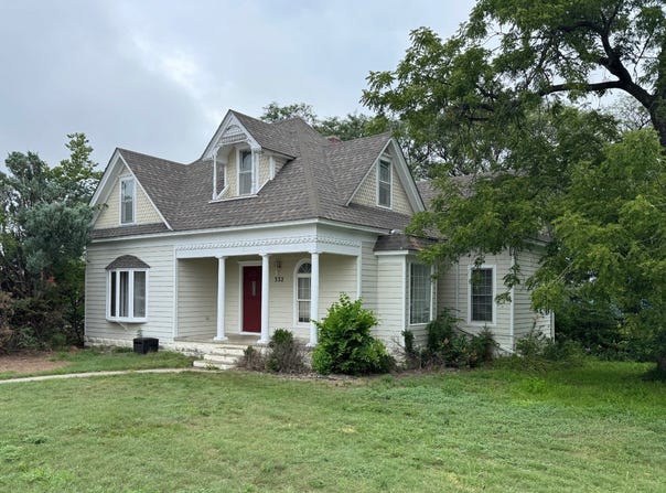332  North Main Street, Kensington, KS 66951