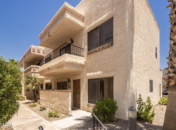 1043 Barcelona Loop, Lake Havasu City, AZ 86403