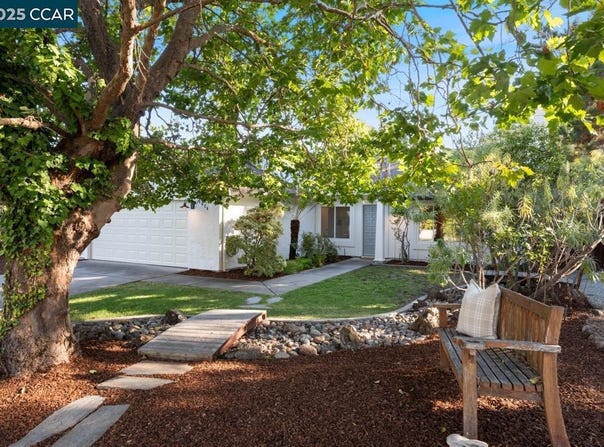 4824 Skyhawk Dr, Richmond, CA 94803