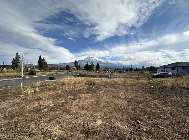 1180 Crestmore Ave., Weed, CA 96094