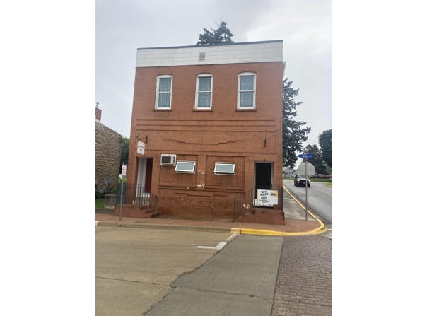 303 W Water Street, Shullsburg, WI 53586-0267