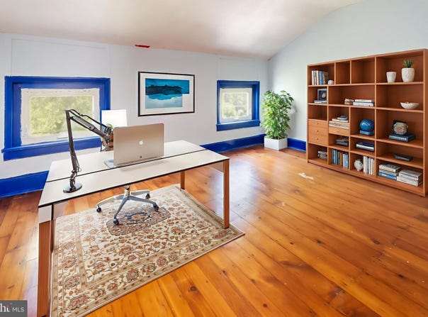 131 BARREN HILL ROAD, CONSHOHOCKEN, PA 19428
