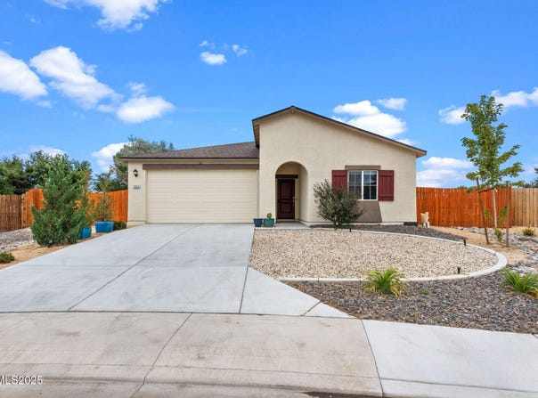 2605 Emerson Circle, Fernley, NV 89408