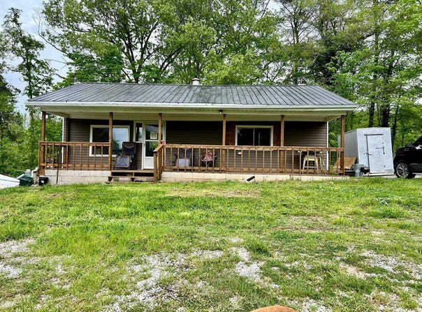 740 Hunt Road, Dunmor, KY 42339