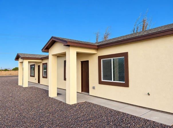 676 S 200 E, Pima, AZ 85543