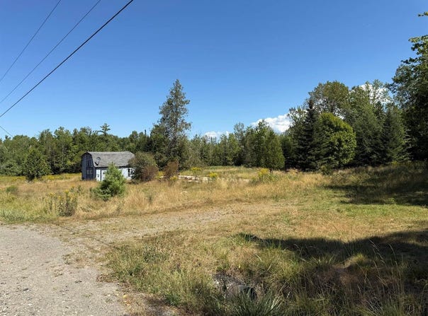 39 Burleigh Road, Stetson, ME 04488