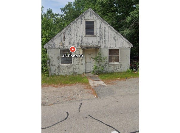 46 Pond St, Seekonk, MA 02771