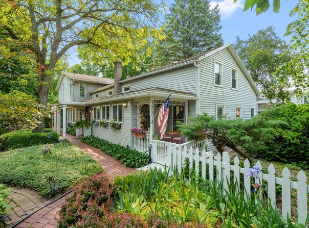 122 N Robinson Street, Schoolcraft, MI 49087