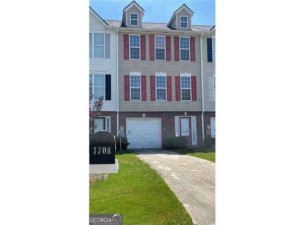 1708 REDAN, Lithonia, GA 30058