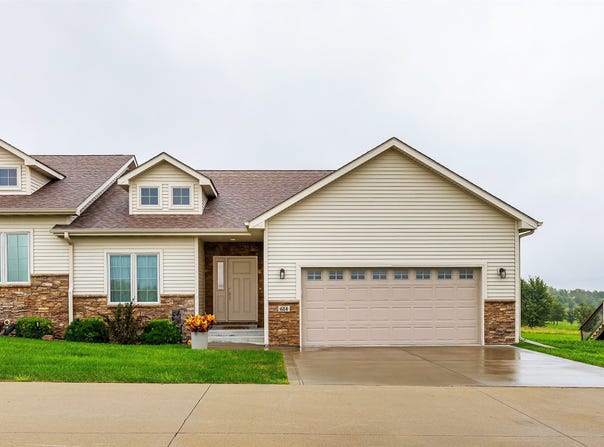 614 S Y Street, Indianola, IA 50125