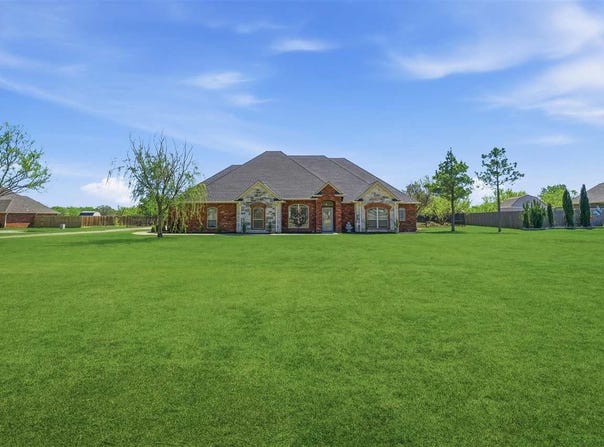 14469 SW Lee Blvd, Cache, OK 73527