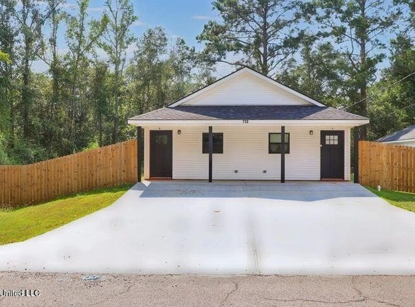 715 Cypress Lane, Picayune, MS 39466