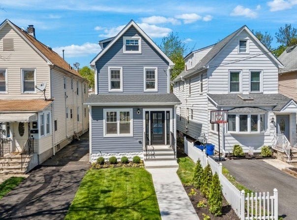 165 Jerome Pl, Bloomfield Twp., NJ 07003