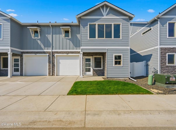 681 N Galbraith Lp, Post Falls, ID 83854