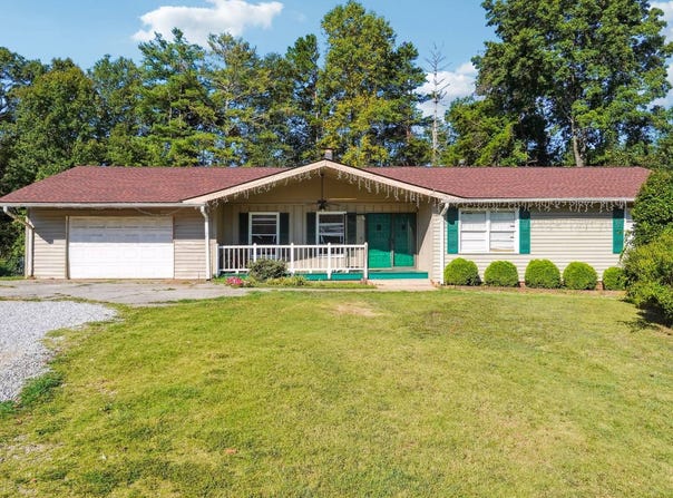 313 Kimsey St, Baldwin, GA 30511