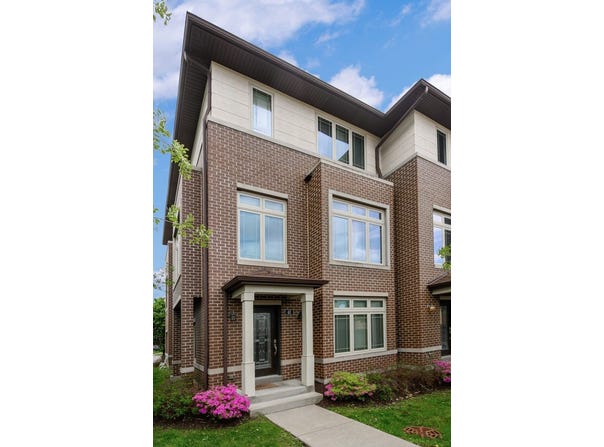 43 FOREST Avenue, River Forest, IL 60305