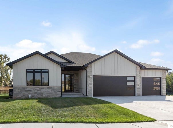 1325 Fairway Circle, Ashland, NE 68003